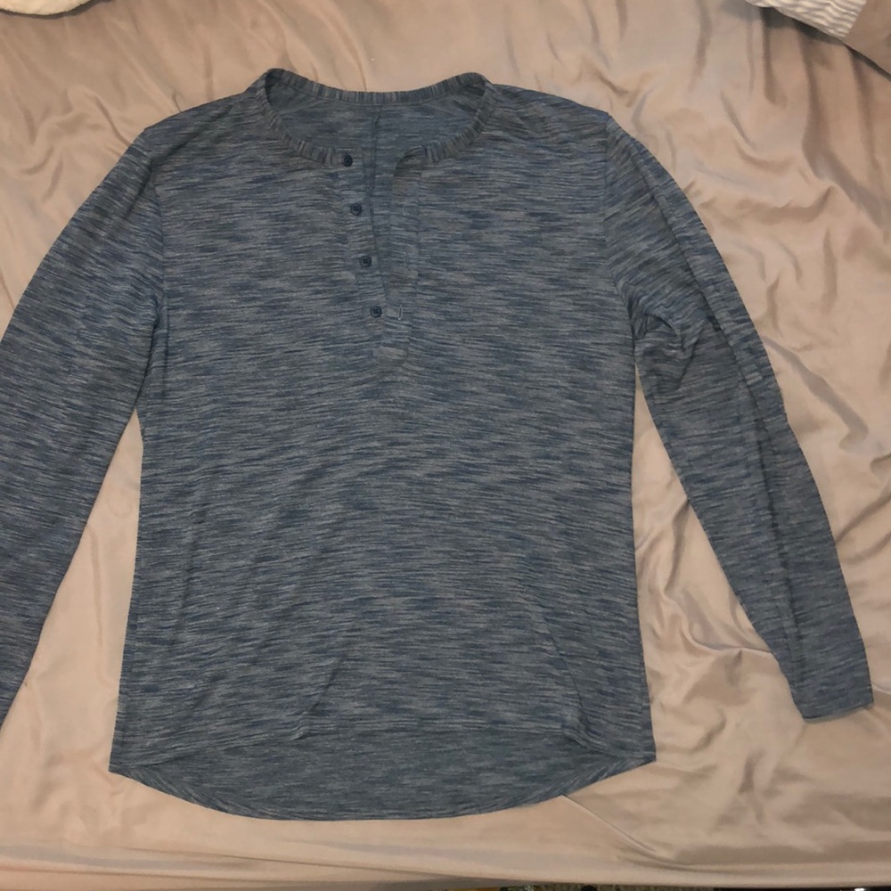 Men’s Lululemon athletics half button shirt